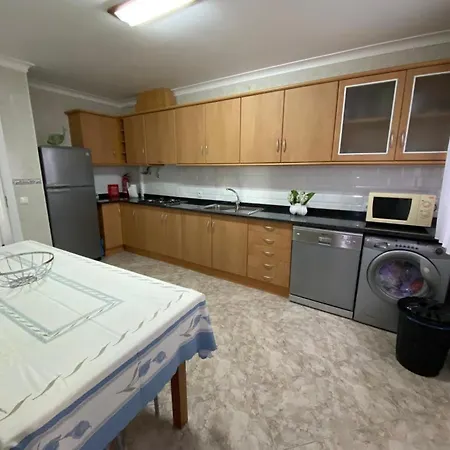 Gina House * נאזרה