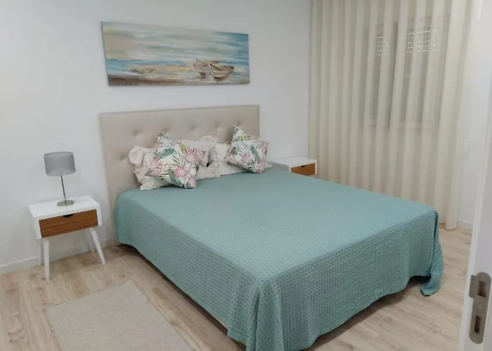 Gina House * Nazaré